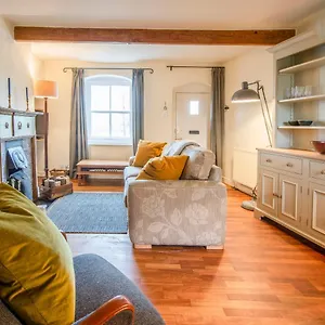  Holiday home Beacon
