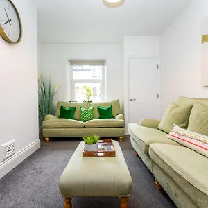  Apartment The Retreat